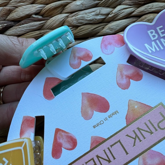Valentine’s Hair Clips - Picture 3 of 6
